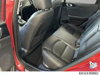 Photo 13 Kia Xceed  1.6 GDi 105ch + Plug-In 60.5ch Premium DCT6 MY22