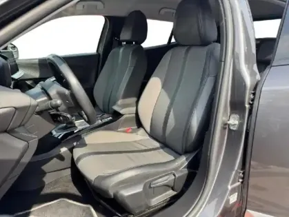 Photo 8 Peugeot 2008  1.2 PureTech 100ch S&S Allure