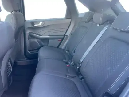 Photo 7 Ford Kuga  2.5 Duratec 180ch Hybrid FlexiFuel Titanium Powershift