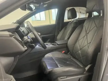 Photo 7 DS DS 7  Crossback PureTech 180ch Grand Chic Automatique 10cv