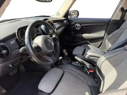 Photo 6 Mini Mini  5 Portes Cooper 136ch Essential BVA7