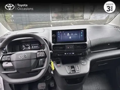 Photo 7 Toyota Proace  CITY Medium 130 D-4D Start BVA MY25 Tarif réservée aux professionnels