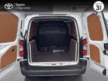 Photo 9 Toyota Proace  CITY Medium 130 D-4D Start BVA MY25 Tarif réservée aux professionnels