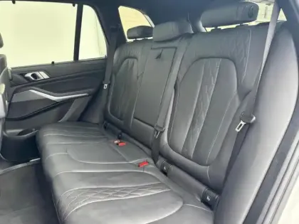 Photo 6 BMW X5  xDrive45e 394ch M Sport 17cv