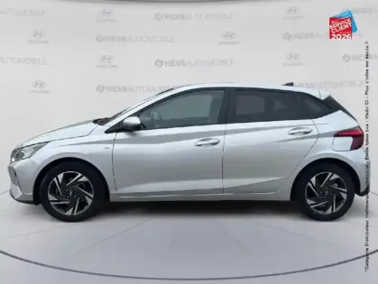 Photo 8 Hyundai I20  1.0 T-GDi 100ch Hybrid Business Camera