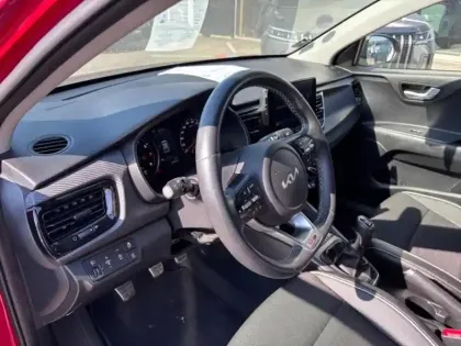 Photo 8 Kia Rio  1.0 T-GDI 100ch MHEV GT-Line iBVM6