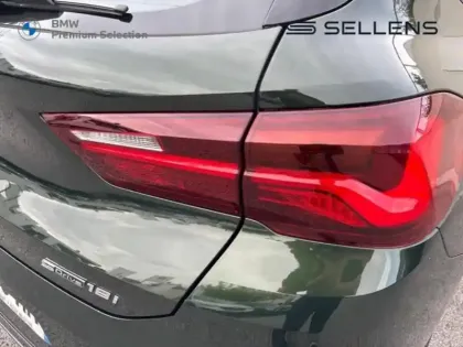 Photo 11 BMW X2  sDrive18i 136ch Edition Goldplay