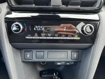 Photo 13 Toyota Yaris  Cross 116h Design MY22