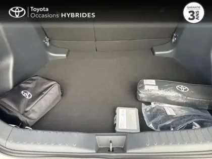 Photo 9 Toyota C-HR  1.8 Hybride 140ch Graphic MY26
