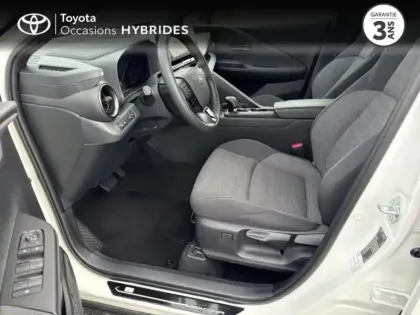 Photo 10 Toyota C-HR  1.8 Hybride 140ch Graphic MY26