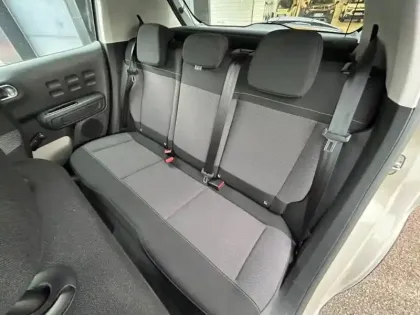 Photo 8 Citroën C3  1.2 PureTech 83ch S&S C-Series 123g