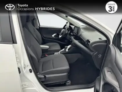 Photo 5 Toyota Yaris  116h Dynamic 5p MY22