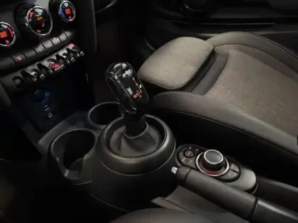 Photo 14 Mini Mini  Cooper 136ch  Edition Camden BVA7