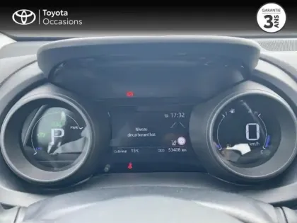 Photo 13 Toyota Yaris  Cross 116h Dynamic MY22