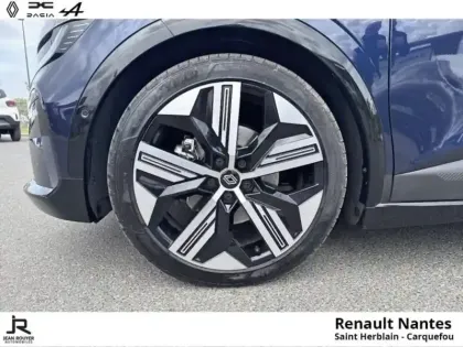 Photo 8 Renault Megane  E-Tech Electric EV60 220ch Iconic super charge