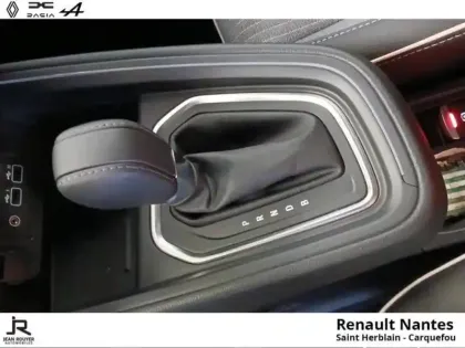 Photo 10 Renault Clio  1.6 E-Tech 145ch full hybrid Techno