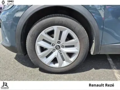 Photo 7 Renault Captur  1.6 E-Tech hybride 145ch Equilibre