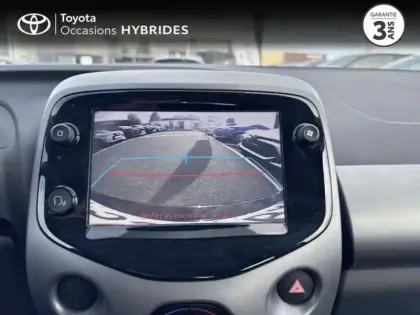 Photo 10 Toyota Aygo  1.0 VVT-i 72ch x-play 5P MY19