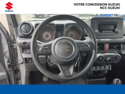 Photo 12 Suzuki Jimny  1.5 VVT Privilège