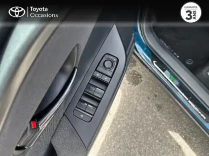 Photo 13 Toyota C-HR  1.8 Hybride 140ch Design NG23