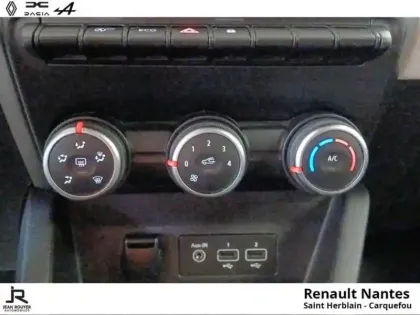 Photo 11 Renault Clio  1.5 Blue dCi 100ch Evolution