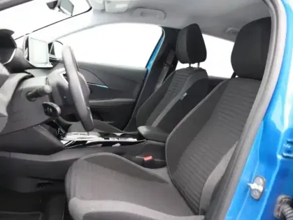 Photo 8 Peugeot 208  e- 136ch Style