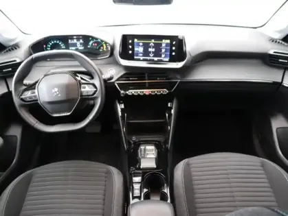 Photo 7 Peugeot 208  e- 136ch Style