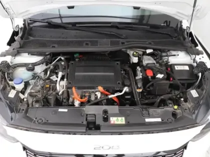 Photo 11 Peugeot 208  e- 136ch Allure Pack