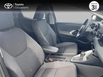 Photo 5 Toyota Yaris  116h Design 5p