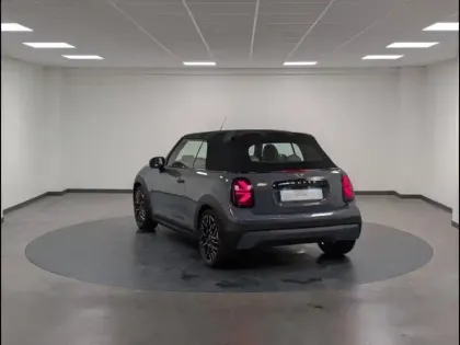 Photo 13 Mini Cooper  Cabrio S 204ch Favoured DKG7