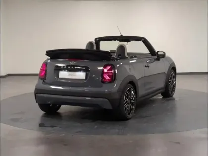 Photo 7 Mini Cooper  Cabrio S 204ch Favoured DKG7