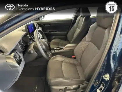 Photo 10 Toyota C-HR  2.0 Hybride 184ch Design Ultimate E-CVT