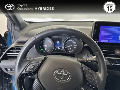 Photo 12 Toyota C-HR  2.0 Hybride 184ch Design Ultimate E-CVT