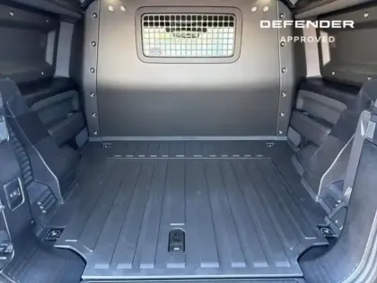 Photo 9 Land rover Defender  90 3.0 D250 Hard Top X-Dynamic SE