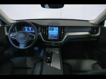 Photo 12 Volvo XC60  T6 Hybride Rechargeable 253 + 145ch Plus Style Dark Geartronic 8 AWD