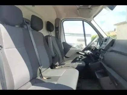 Photo 9 Renault Master  Fg F3300 L2H2 2.3 Blue dCi 135ch Grand Confort Euro6