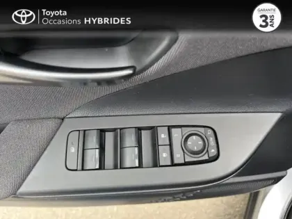 Photo 13 Toyota C-HR  2.0 Hybride 200ch Design MY25