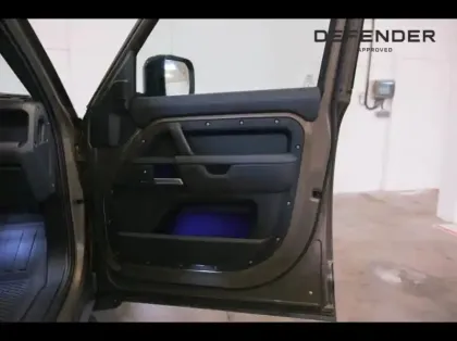 Photo 13 Land rover Defender  110 3.0 D250 Hard Top X-Dynamic SE