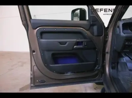 Photo 6 Land rover Defender  110 3.0 D250 Hard Top X-Dynamic SE