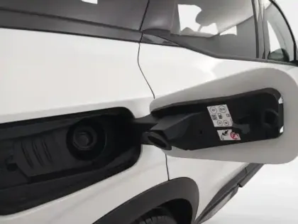 Photo 9 Renault Austral  1.2 E-Tech full hybrid 200ch esprit Alpine - 25
