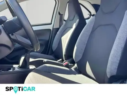 Photo 26 Toyota Aygo X  1.0 VVT-i 72ch Design