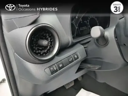 Photo 14 Toyota C-HR  2.0 Hybride 200ch Design MY25