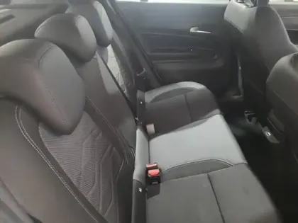 Photo 10 Jeep Avenger  Electrique 156ch 115kW Altitude
