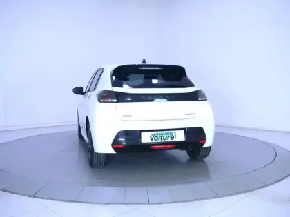 Photo 8 Peugeot 208  Hybrid 100 e-DCS6