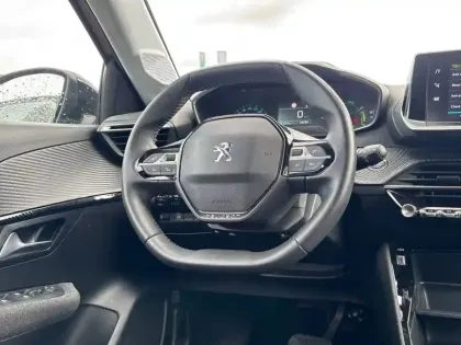 Photo 8 Peugeot 208  Electrique 50 kWh 136ch