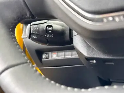 Photo 20 Peugeot 208  Electrique 50 kWh 136ch