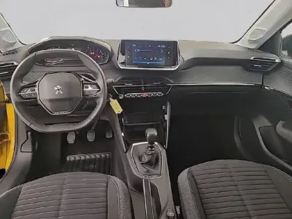 Photo 37 Peugeot 208  PureTech 100 S&S BVM6