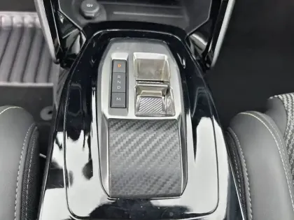 Photo 13 Peugeot 208  Hybrid 110 e-DCS6