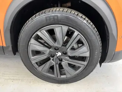 Photo 29 Peugeot 2008  PureTech 155 S&S EAT8
