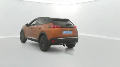 Photo 11 Peugeot 2008  PureTech 155 S&S EAT8